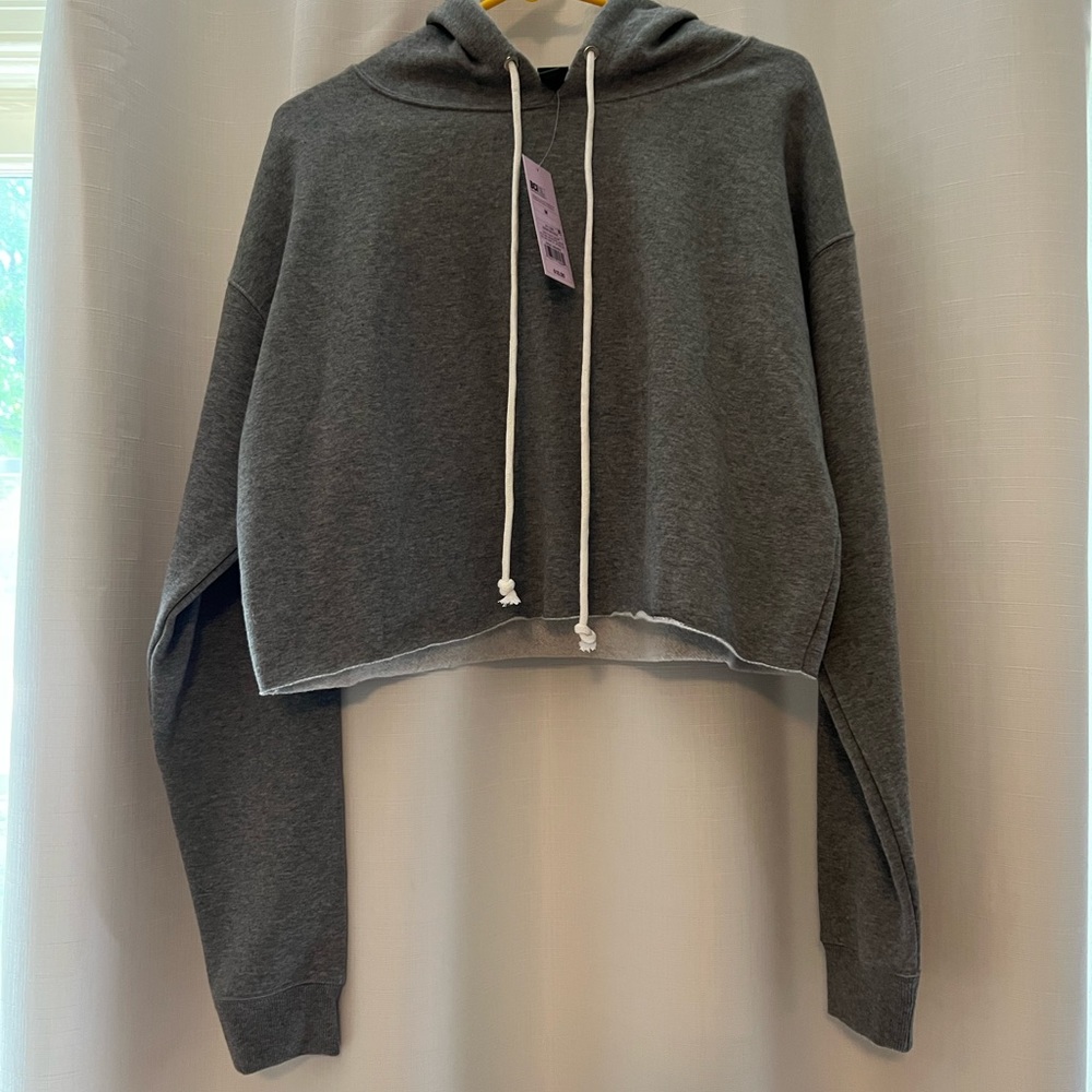 NWT Wild Fable Womens Cropped Heather Gray Hoodie - Size Medium